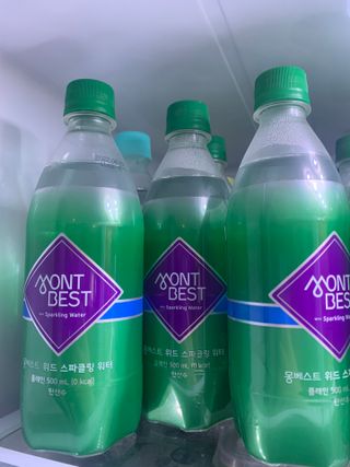 몽베스트 Montbest with Sparkling water Plain 20병 — 5점을 준 리뷰어가 2021년 11월 올린 사용 사진
