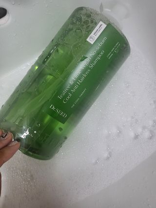 닥터시드 티트리 앤 라임 비건 지성케어 쿨 탈모 샴푸 (1000ml) — 4점을 준 리뷰어가 2023년 7월 올린 사용 사진