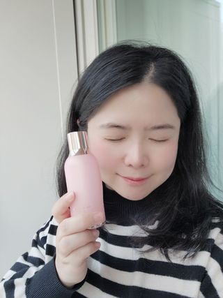 리엔케이 핑크 볼륨 래디언스 컬러크림 에디션 — 4.5점을 준 리뷰어가 2022년 11월 올린 사용 사진