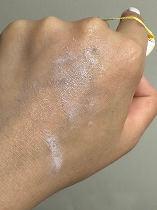 소이베베X신비아파트 모이스쳐 선팩트 SPF50+ PA+++ — 5점을 준 리뷰어가 2023년 4월 올린 사용 사진