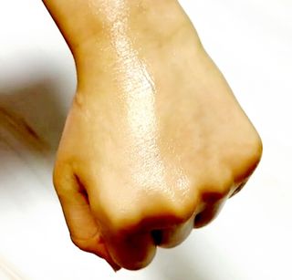 클림 9월 28일, 출시 손 세정의 번거로움을 없앤 핸드크림 — 5점을 준 리뷰어가 2021년 1월 올린 사용 사진