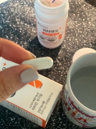 프리마인 성큼다가온 봄, 이너뷰티를 챙겨야 피부도 화사하게, 컨디션도 활기차게. 흡수율을 높인 고효율 비타민. — 5점을 준 리뷰어가 2022년 12월 올린 사용 사진