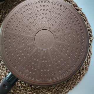모멘토 마론 프라이팬 26cm 3종 (26cm팬/26cm웍팬/호환 스티머+돔뚜껑) — 5점을 준 리뷰어가 2022년 9월 올린 사용 사진