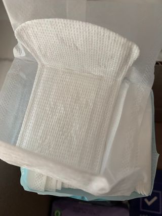블루블루 유기농 순면 커버 생리대 — 5점을 준 리뷰어가 2021년 2월 올린 사용 사진