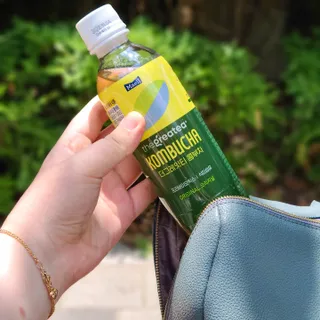 더그레잇티 콤부차 300ml *12개입 (오리지널 6개+베리리치 6개) — 5점을 준 리뷰어가 2022년 7월 올린 사용 사진