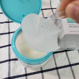 리더스코스메틱 리더스 카밍 바이오틱스 퀵 수딩 패드 — 4점을 준 리뷰어가 2022년 4월 올린 사용 사진