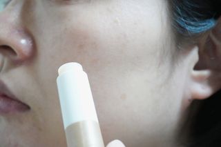 더사가오브수 [사가수] 효혜윤 보태니컬 에너지 에센스인로션 20ml /아이포올 스틱 3g — 5점을 준 리뷰어가 2023년 3월 올린 사용 사진