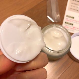 로자펠로 egf 크림 재생 고보습 병풀 리페어 흔적 — 5점을 준 리뷰어가 2021년 1월 올린 사용 사진