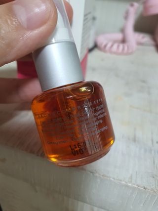 유니베르소 로즈힙 오일 15ml — 5점을 준 리뷰어가 2021년 6월 올린 사용 사진