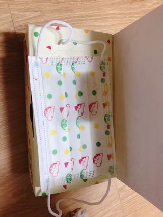 [숨그림] 덴탈마스크 짱구 우리아이 그리고 내가 쓰는 믿을수있는 케릭터 마스크 — 5점을 준 리뷰어가 2021년 9월 올린 사용 사진