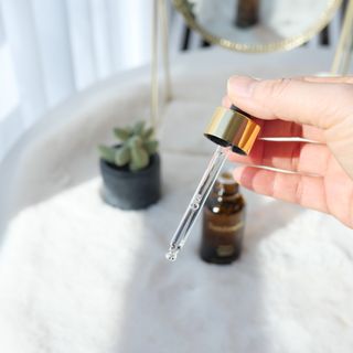 스킨큐어 산다화 비타민c 화이트닝 에센스 30ml — 5점을 준 리뷰어가 2022년 2월 올린 사용 사진