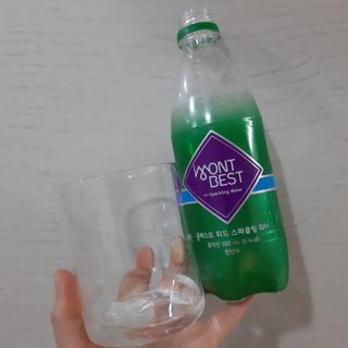 몽베스트 Montbest with Sparkling water Plain 20병 — 5점을 준 리뷰어가 2022년 6월 올린 사용 사진
