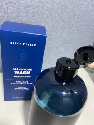 블랙페블 올인원 워시 쿨 웨이브 500ml — 4.5점을 준 리뷰어가 2021년 6월 올린 사용 사진