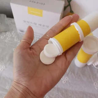 [슬림드랍 레몬맛] 건기식 다이어트 보조제 겸 비타민 — 5점을 준 리뷰어가 2022년 1월 올린 사용 사진