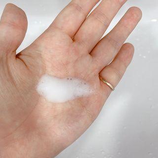 헤어플러스 콴디 아침세안제 폼클렌징 퓨어 어니스티 모닝클렌저 — 5점을 준 리뷰어가 2021년 7월 올린 사용 사진