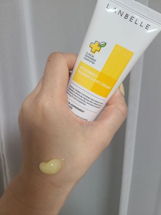 랑벨 비타 에너지 잡티 크림 75ml (피부 속 기미완화크림) — 5점을 준 리뷰어가 2022년 5월 올린 사용 사진
