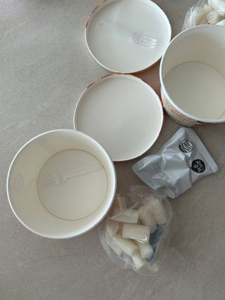 나우  [요리궁리] B타입 ( 매콤, 치즈, 매콤까르보 ) 꽃떡볶이 6개입 세트 — 5점을 준 리뷰어가 2025년 3월 올린 사용 사진