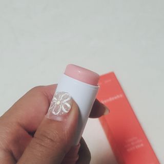 스킨큐어 산다화 카멜리아 안티 링클 멀티밤 — 5점을 준 리뷰어가 2022년 10월 올린 사용 사진