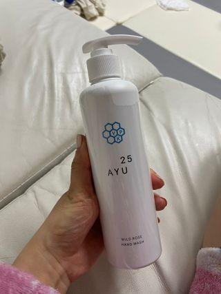 AYU25[아유트웬티파이브]피부 진정, 보습 와일즈 로즈 핸드워시 — 4.5점을 준 리뷰어가 2021년 4월 올린 사용 사진