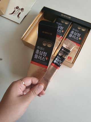 서울약사신협_투데이홍삼정플러스스틱_10g x 30포 — 5점을 준 리뷰어가 2020년 12월 올린 사용 사진