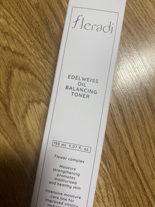 플레라디 에델바이스 오일 밸런싱 토너 — 3.5점을 준 리뷰어가 2021년 6월 올린 사용 사진