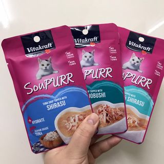 비타크래프트 고양이 수프 50g 3가지맛 x4팩씩 총 12팩 — 5점을 준 리뷰어가 2021년 10월 올린 사용 사진