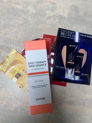썸헤어 / SUMHAIR 썸헤어 실키 테라피 헤어 에센스 — 5점을 준 리뷰어가 2021년 5월 올린 사용 사진