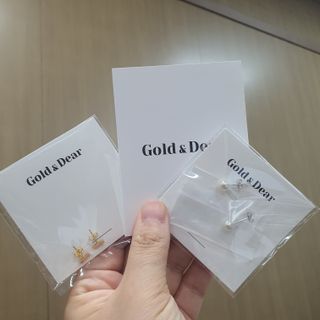 [골드앤디어]14k 미니 스틱 바 귀걸이_3color — 5점을 준 리뷰어가 2021년 7월 올린 사용 사진