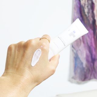 바노바기 코스메틱 바노바기 밀크씨슬 리페어 시카 선스크린 플러스 50ml — 5점을 준 리뷰어가 2023년 1월 올린 사용 사진