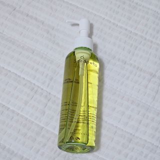 스킨큐어 산다화 순한 클렌징 동백 오일 200ml — 5점을 준 리뷰어가 2023년 8월 올린 사용 사진