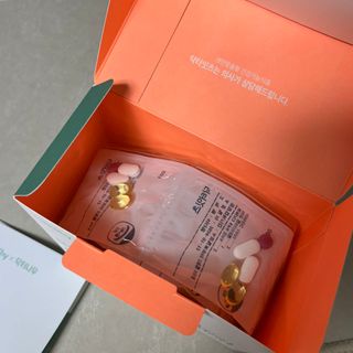[닥터잇츠] 개인맞춤형 건강기능식품_2종 중 택 1 — 5점을 준 리뷰어가 2024년 1월 올린 사용 사진