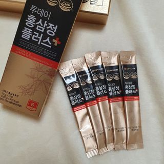 서울약사신협_투데이홍삼정플러스스틱_10g x 30포 — 5점을 준 리뷰어가 2021년 2월 올린 사용 사진