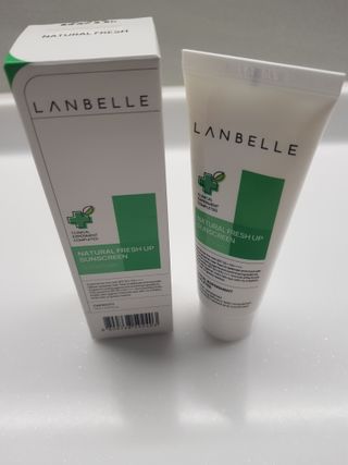 랑벨 내츄럴 프레시 업 선크림 75ml — 5점을 준 리뷰어가 2022년 5월 올린 사용 사진