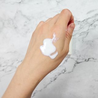 아이레시피 모이스트터치 스포츠 선밀크 50ml (SPF50+ PA+++) — 5점을 준 리뷰어가 2023년 6월 올린 사용 사진