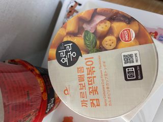 나우  [요리궁리] B타입 ( 매콤, 치즈, 매콤까르보 ) 꽃떡볶이 6개입 세트 — 4점을 준 리뷰어가 2025년 3월 올린 사용 사진