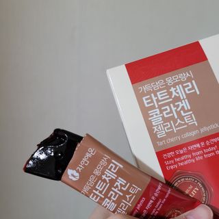 자연에온 가득담은 몽모랑시 타트체리 콜라겐 젤리스틱 — 4.5점을 준 리뷰어가 2021년 1월 올린 사용 사진