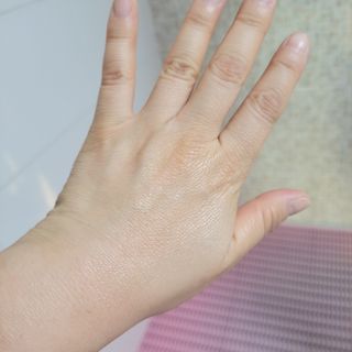 스킨큐어 산다화 카멜리아 안티 링클 멀티밤 — 5점을 준 리뷰어가 2022년 11월 올린 사용 사진