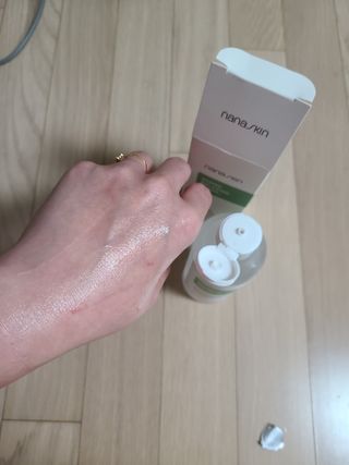 나나스킨 하이드로릴렉싱토너 — 5점을 준 리뷰어가 2021년 8월 올린 사용 사진