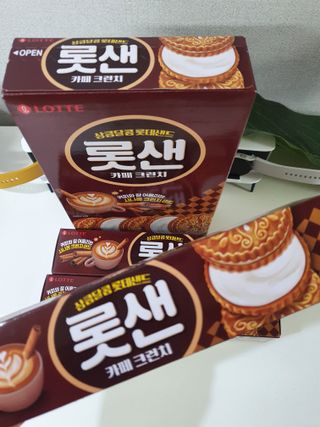롯데제과 롯샌 카페크런치 — 5점을 준 리뷰어가 2021년 10월 올린 사용 사진