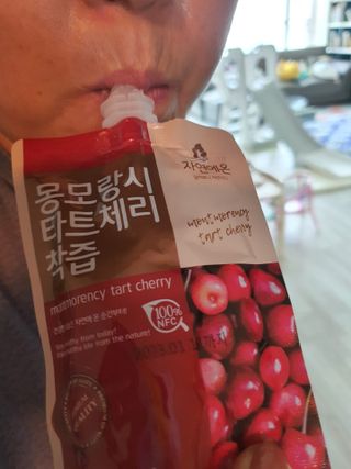 자연에온 몽모랑시 타트체리 3종 세트 구성 - 저분자콜라겐젤리, NFC 착즙주스 — 5점을 준 리뷰어가 2021년 7월 올린 사용 사진