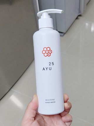 AYU25[아유트웬티파이브]피부 진정, 보습 와일즈 로즈 핸드워시 — 5점을 준 리뷰어가 2021년 3월 올린 사용 사진