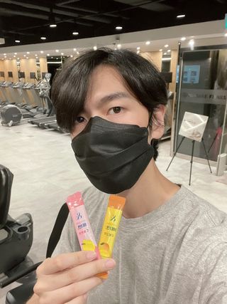 비타앤C 레몬맛, 망고맛 — 5점을 준 리뷰어가 2021년 6월 올린 사용 사진