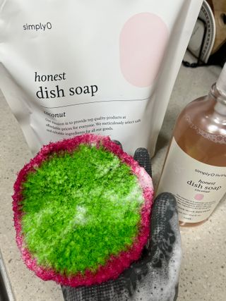 심플리오리빙 어니스트 주방세제 본품 500ml + 리필 900ml (코코넛향) — 5점을 준 리뷰어가 2022년 6월 올린 사용 사진