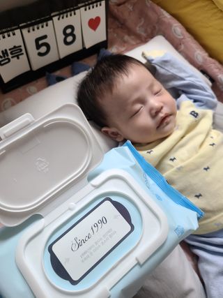 아이수 블루니 몬스터 아기 물티슈 — 5점을 준 리뷰어가 2020년 12월 올린 사용 사진
