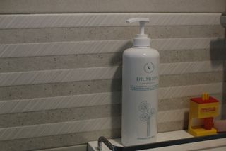 [닥터문] 센텔라 시카케어 화이트머스크 바디워시 1000ml — 5점을 준 리뷰어가 2023년 6월 올린 사용 사진