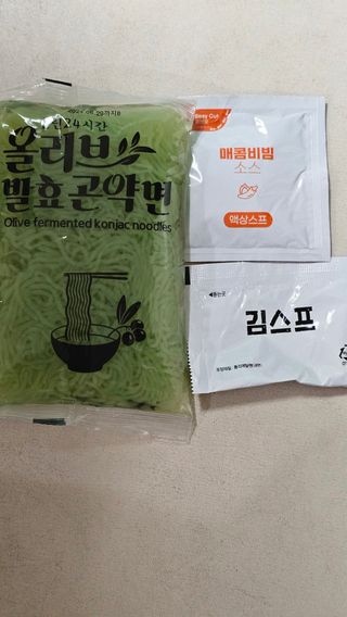 클린24시간 올리브 발효곤약면 찰비빔면 1세트-(3봉) — 4점을 준 리뷰어가 2024년 3월 올린 사용 사진