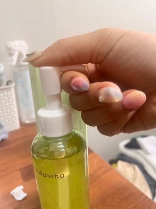 스킨큐어 산다화 순한 클렌징 동백 오일 200ml — 5점을 준 리뷰어가 2023년 4월 올린 사용 사진