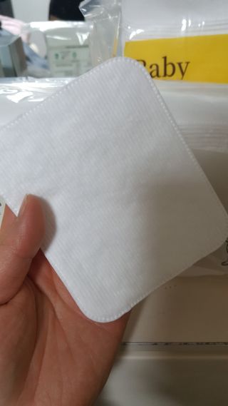 디어엘로디 프리미엄 유기농 베이비 솜티슈 40매 3 + 1 PACK — 5점을 준 리뷰어가 2021년 2월 올린 사용 사진