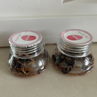 K-doraji K도라지  냉침 허브차 싸이티세트 (냉침용 캡차*2개  3종 리필차*5개) — 5점을 준 리뷰어가 2022년 6월 올린 사용 사진