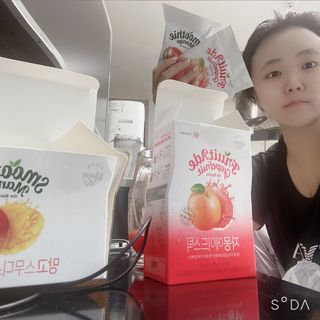[복음자리] 바리스타 패키지 2종 랜덤발송 (딸기스무디 스틱+샤인머스캣에이드 or 망고스무디+자몽에이드) — 4점을 준 리뷰어가 2022년 6월 올린 사용 사진